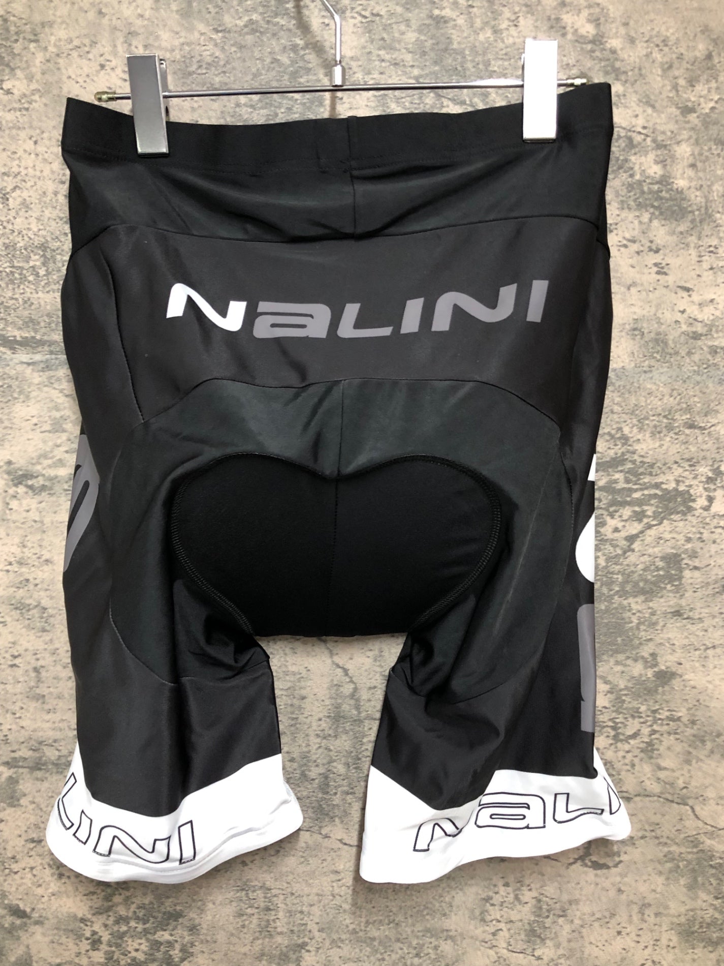 IM716 ナリーニ Nalini レーサーパンツ XLサイズ 黒 タグ付き