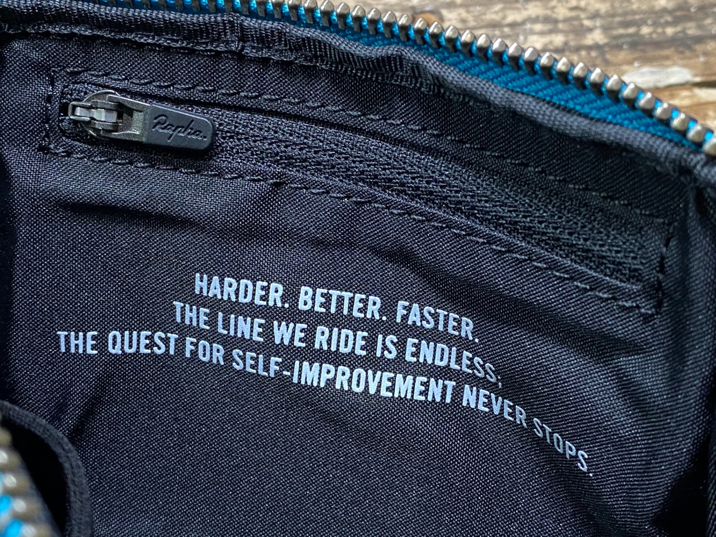 IW774 ラファ Rapha TEAM SKY ESSENTIALS CASE ポーチ