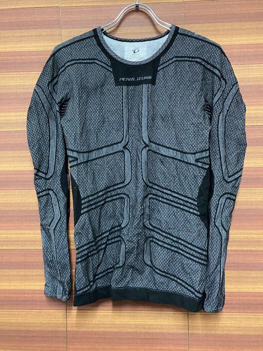 IL371 パールイズミ PEARL iZUMi 長袖 べースレイヤー 黒 サイズ不明 裏起毛