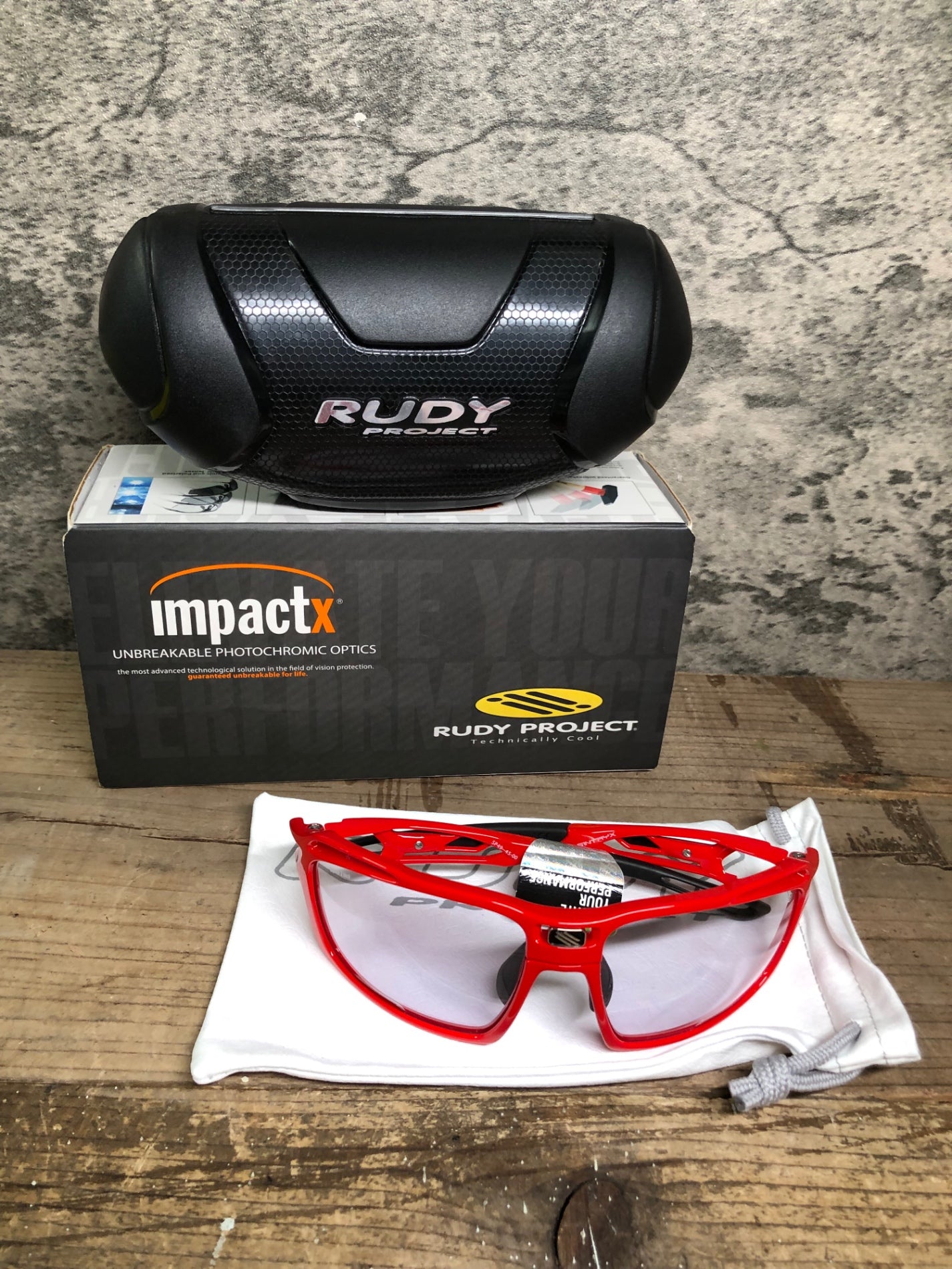 IZ587 ルディプロジェクト RUDY PROJECT SINTRYX アイウェア サングラス 赤