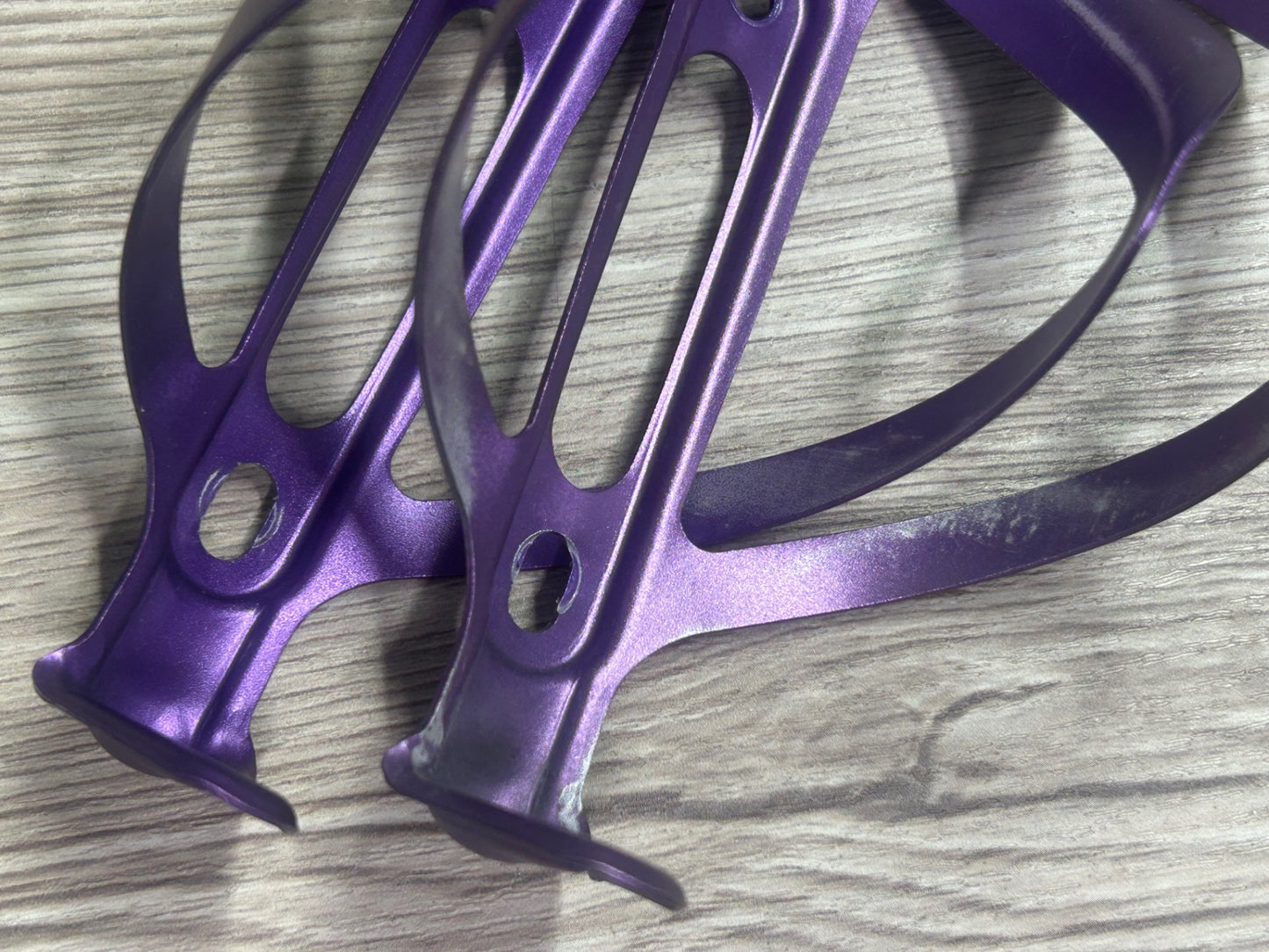 IS520 スパカズ SUPACAZ FLY CAGE ボトルケージ 2個セット パープル