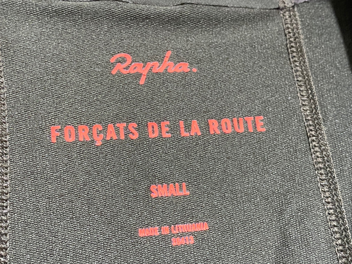 IV197 ラファ Rapha PRO TEAM 半袖サイクルジャージ 黒 S 日焼け 汚れ 裾ゴム伸び