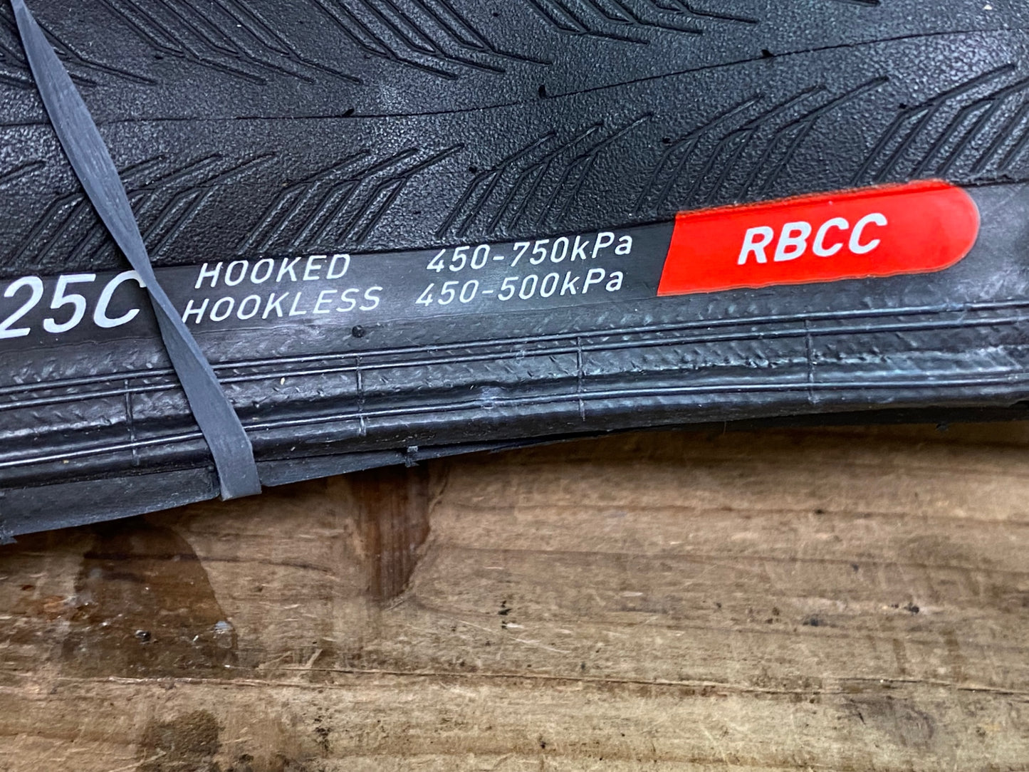 JC834 iRC TIRE フォーミュラ FORMULA PRO TL RBCC タイヤ 700x25c HOOKED/HOOKLESS