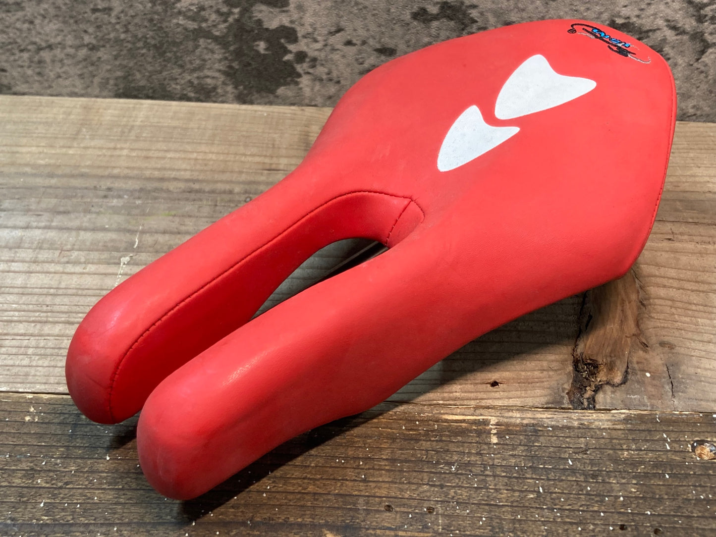 IP741 ism ADAMO Racing サドル トライアスロン クロモリ/チタンレール 赤