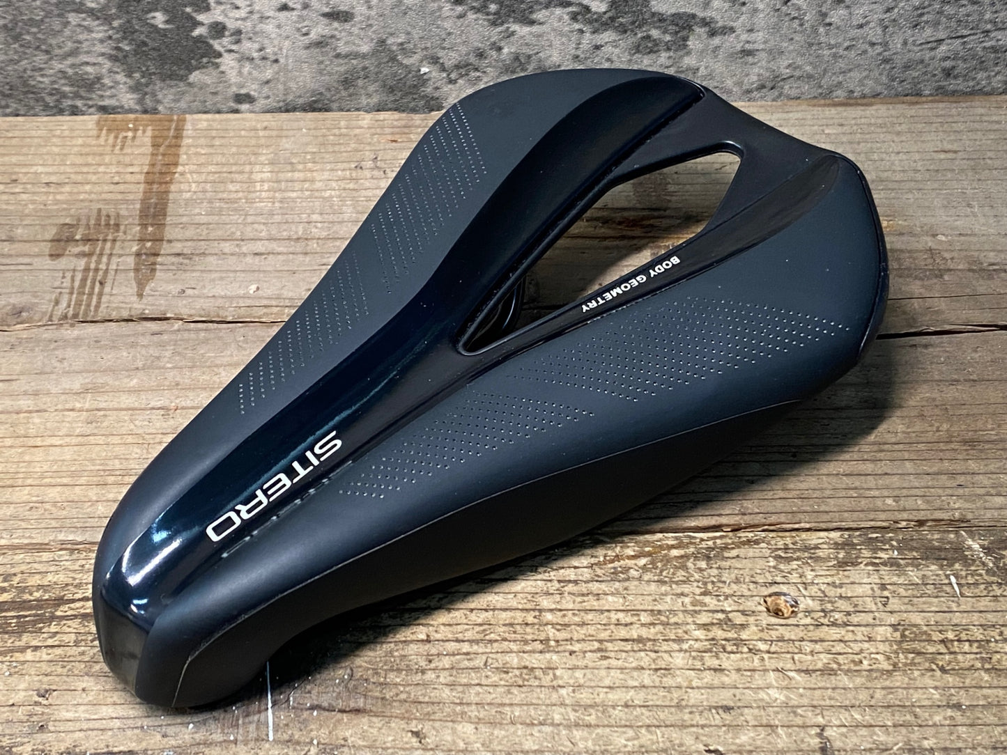 IY067 スペシャライズド SPECIALIZED シテロ SITERO サドル 145mm HOLLOW Tiレール 黒