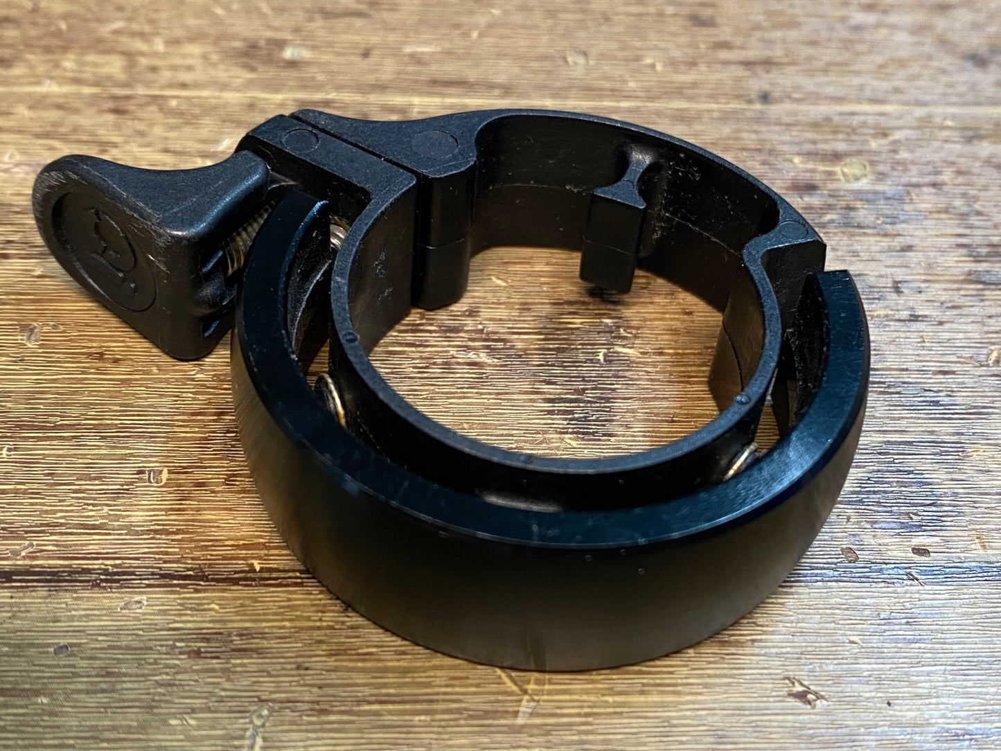 IZ044 ノグ knog Oi サイクルベル 黒