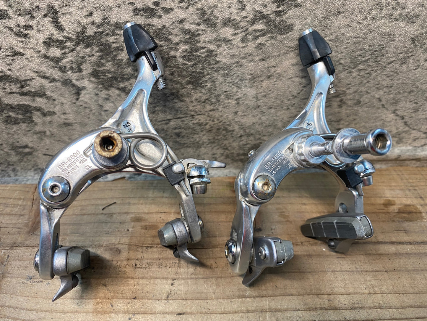 IT381 シマノ SHIMANO アルテグラ ULTEGRA BR-6600 キャリパーブレーキ 前後セット