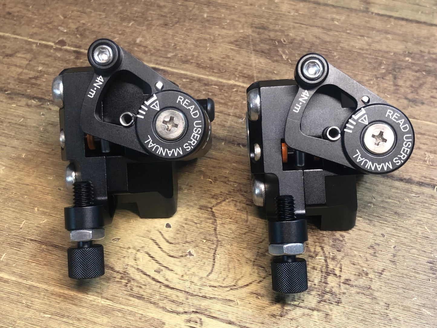 IX518 グロータック GROWTAC EQUAL 機械式 ディスクブレーキキャリパー セット 黒 未使用品