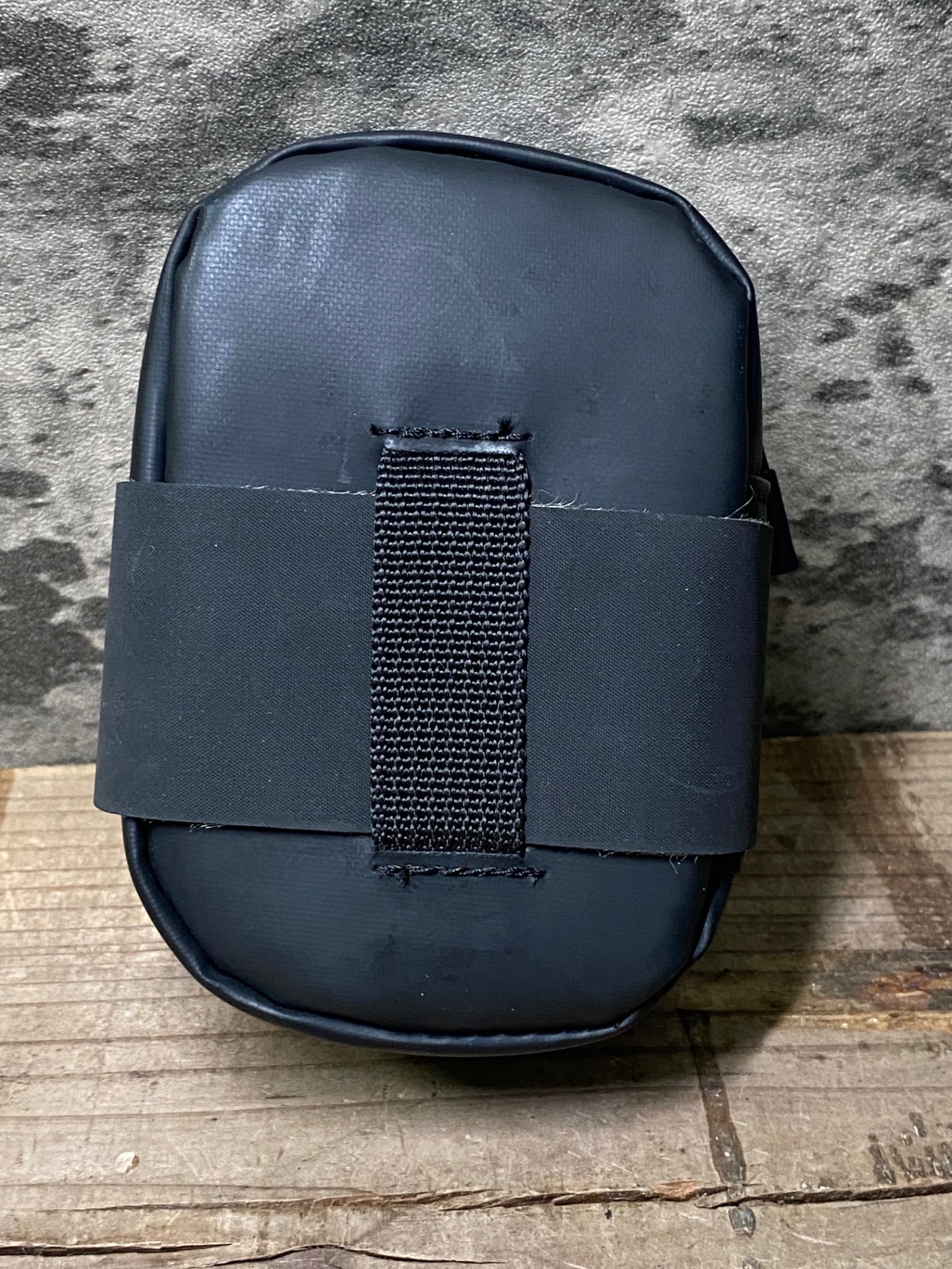 IW623 シリカ SILCA サドルバッグ 黒