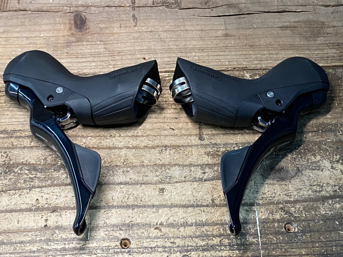 IY082 シマノ SHIMANO 105 ST-R7120 STIレバー 油圧ディスク 2x12S