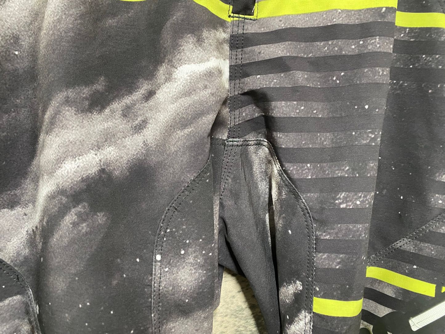 IM318 100％ サイクルパンツ ハーフ 黒 黄 W28