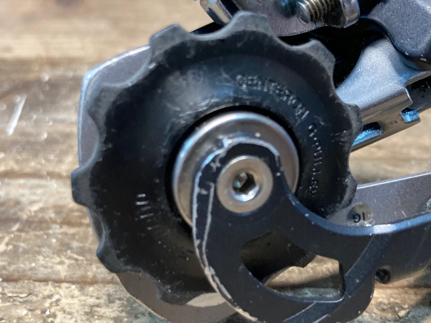 IN111 シマノ SHIMANO 105 RD-5700 リアディレイラー 10S