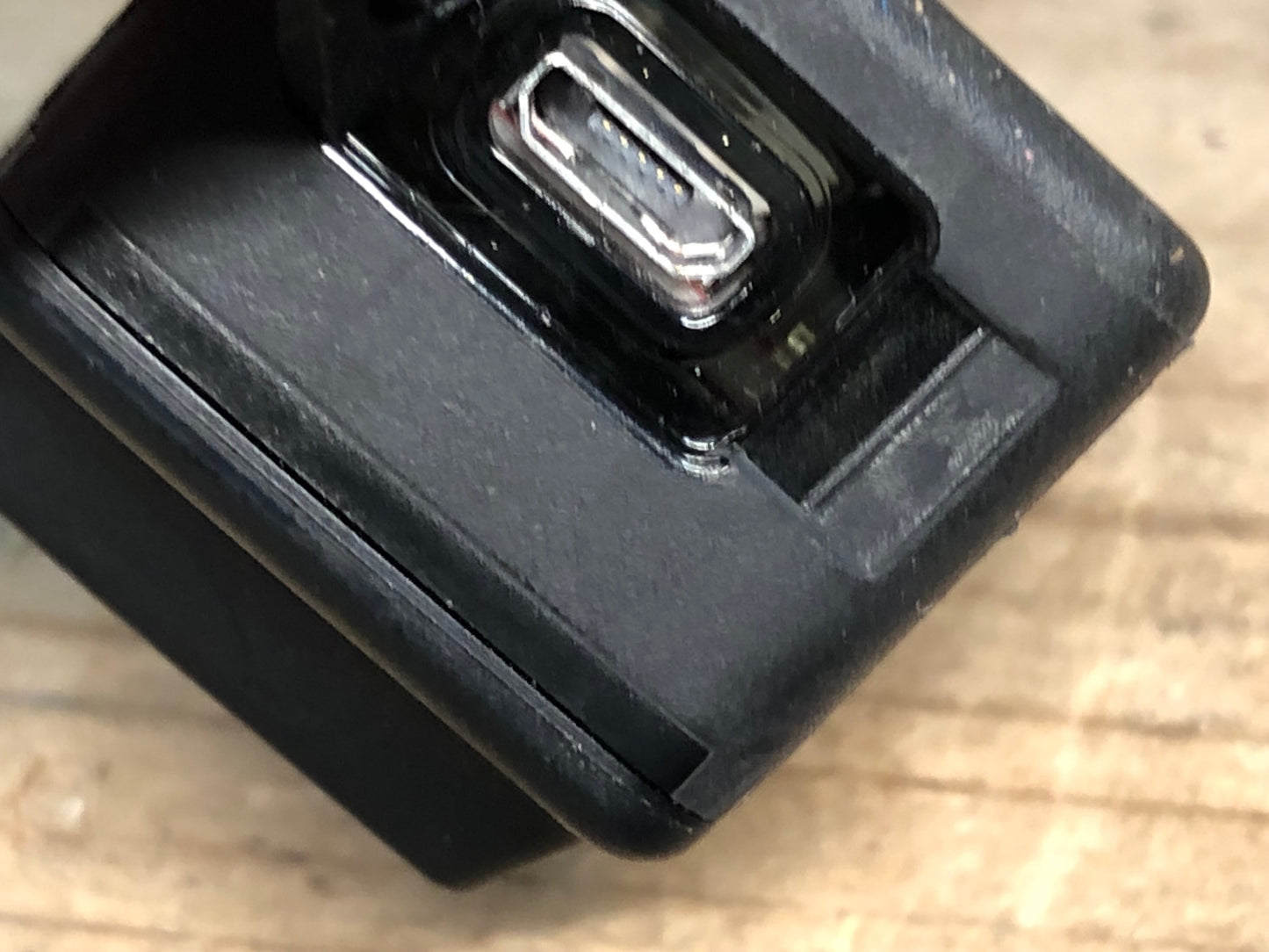 IY811 ボントレガー BONTRAGER ION PRO RT 1300/ Flare RT フロント リア ライトセット