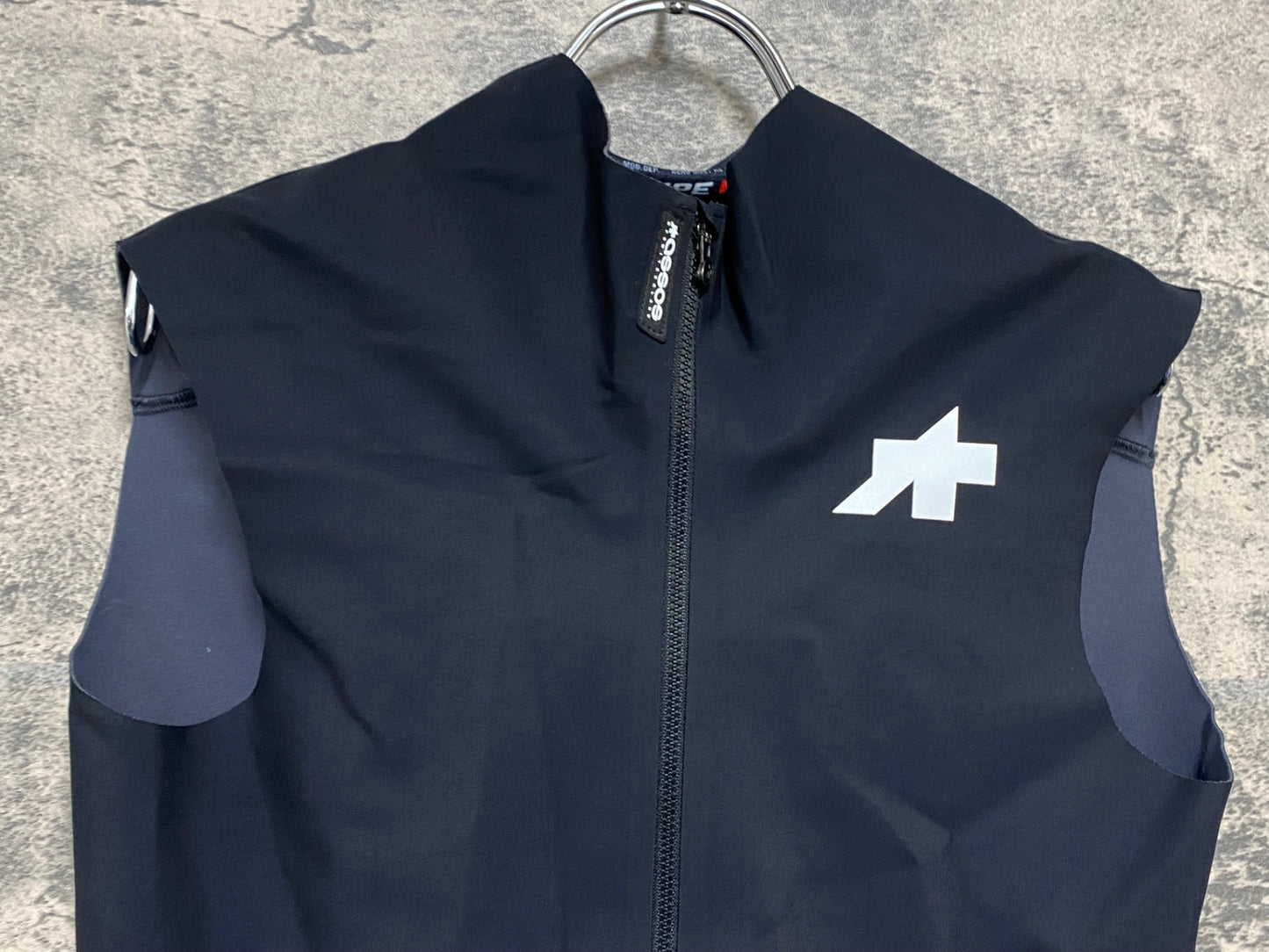 IU536 アソス assos エキップ EQUIPE RS SPRING FALL AERO GILET サイクルベスト ジレ 黒 M