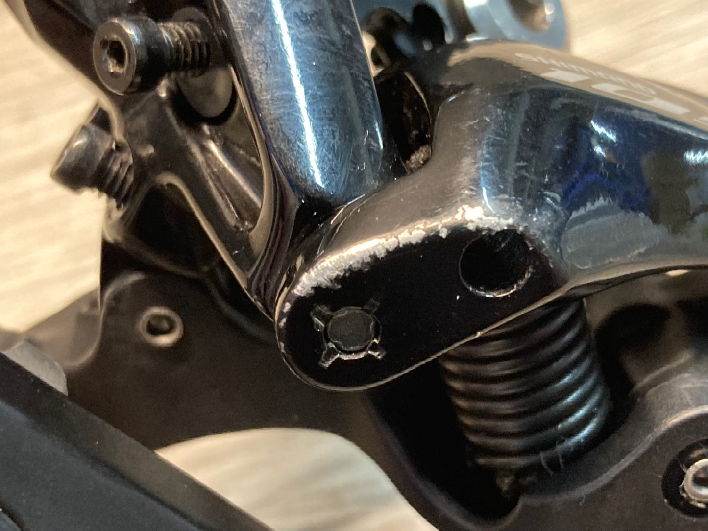 IX323 シマノ SHIMANO 105 RD-R7000 リアディレイラー 11S SS ※ケーブルガイド欠品