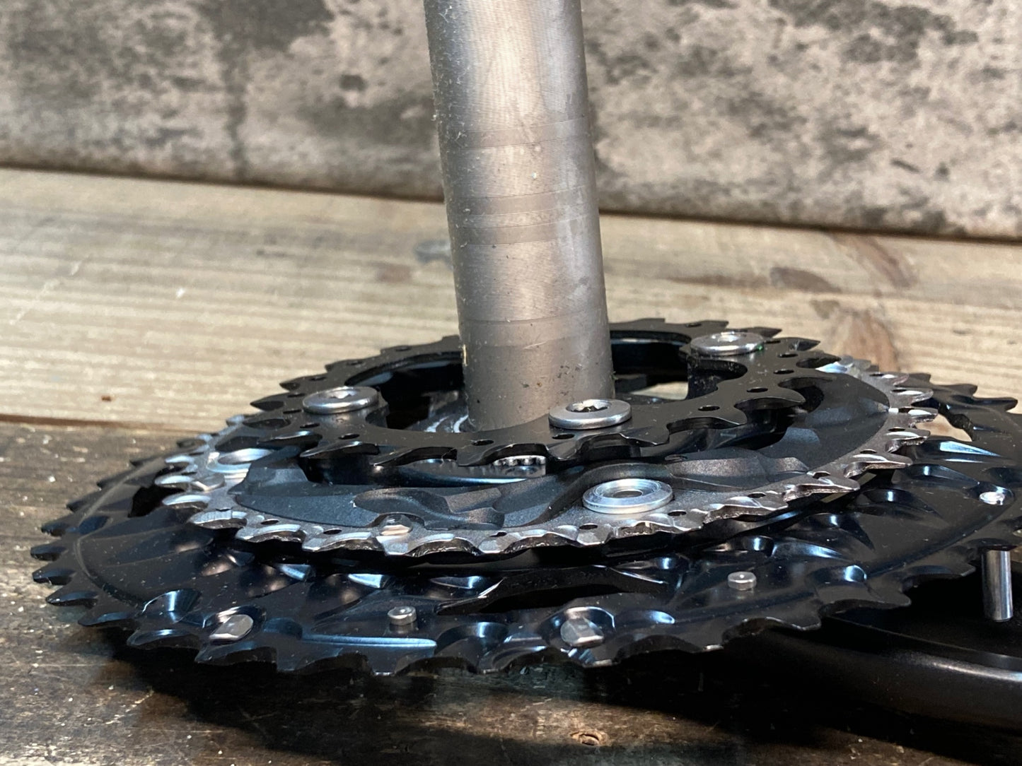 IK885 シマノ SHIMANO デオーレ DEORE FC-M612 クランクセット 170mm 40/30/22T