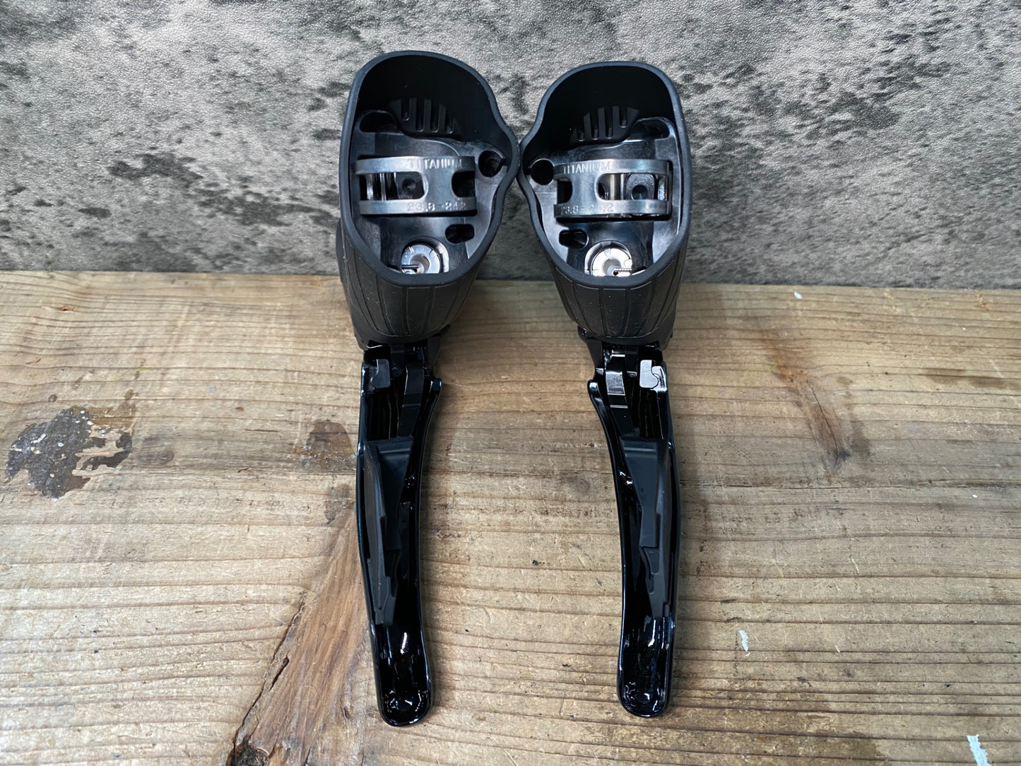 JA571 シマノ SHIMANO デュラエース DURA-ACE ST-R9100 STIレバー 2x11S 未使用