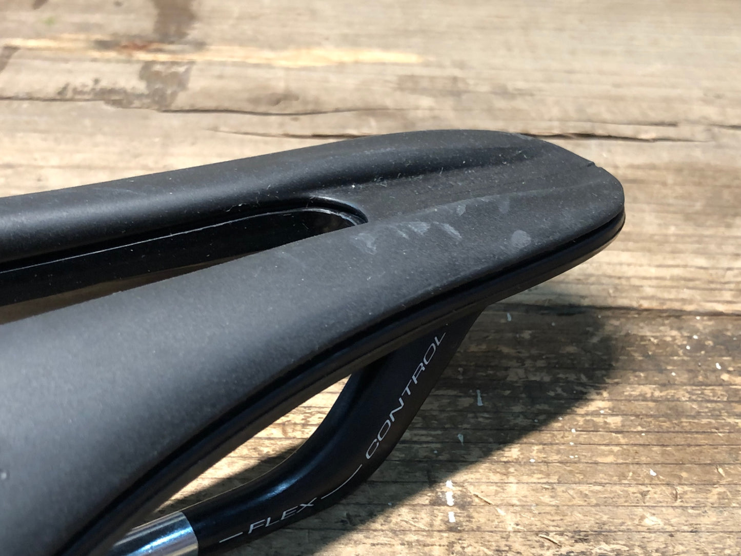 IY598 セライタリア SELLE ITALIA MODEL X スーパーフロー サドル FECALLOYレール 145mm