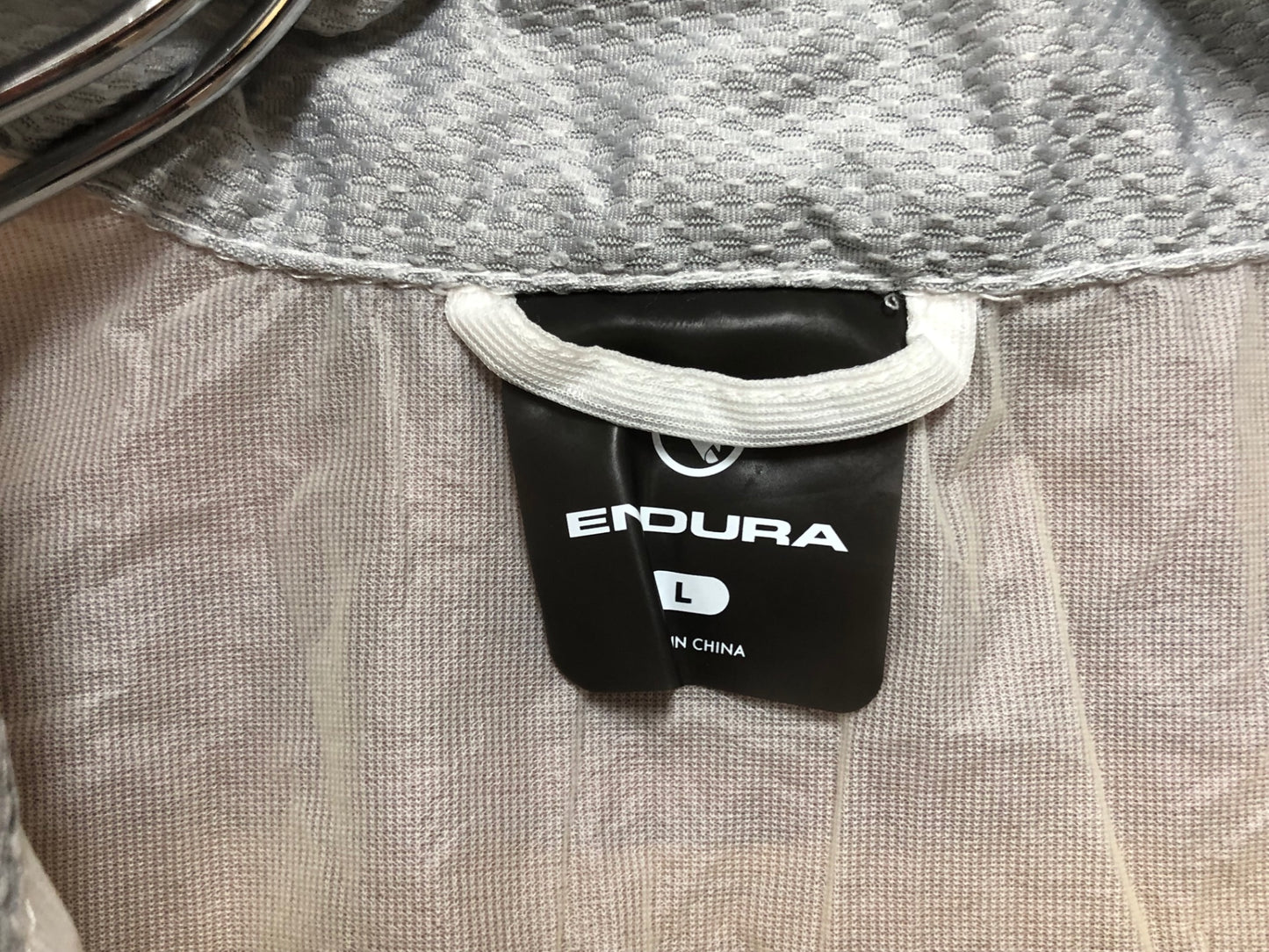 IE720 エンデュラ ENDURA サイクルベスト ジレ 白 L ※染み