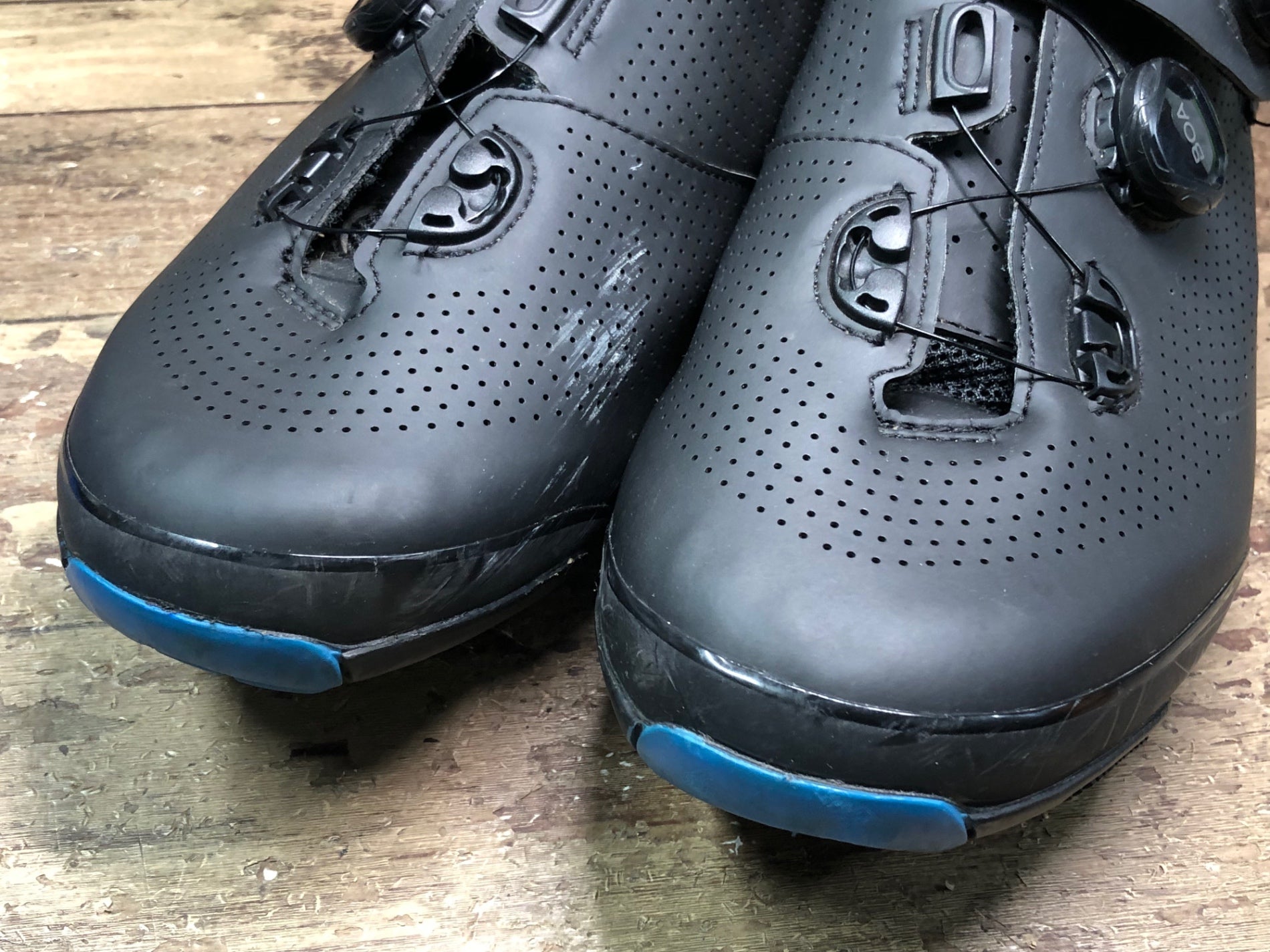 美品！シマノXC7ロードバイクシューズ 41E BOAシステム 黒/グレー SHIMANO】XC7 2022年モデル入荷！履き心地とグリップ力アップ