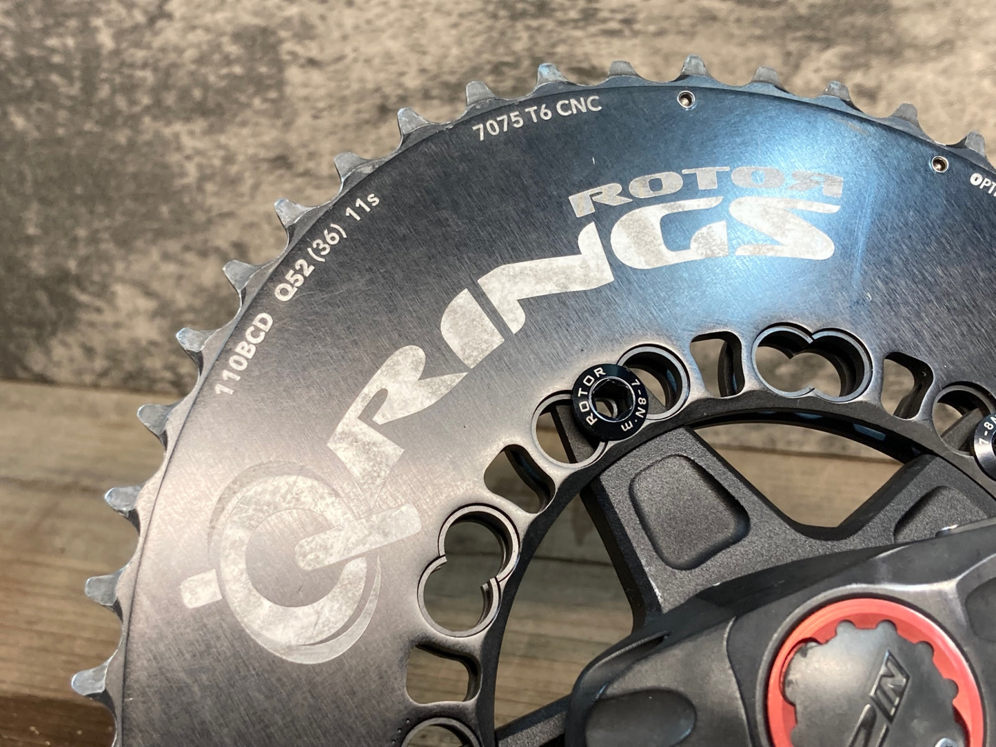 IS068 ROTOR 2in POWER クランクセット 楕円 チェーンリング 52-36 充電器付属 右クランクのみ