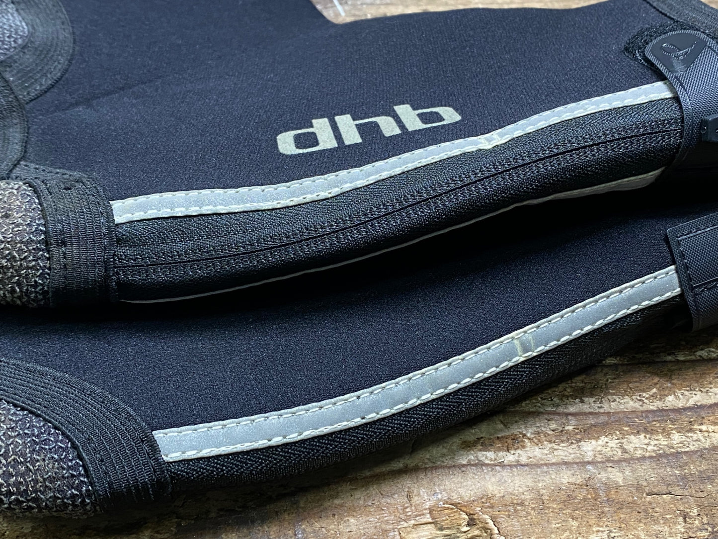 IU238 dhb シューズカバー 黒 S