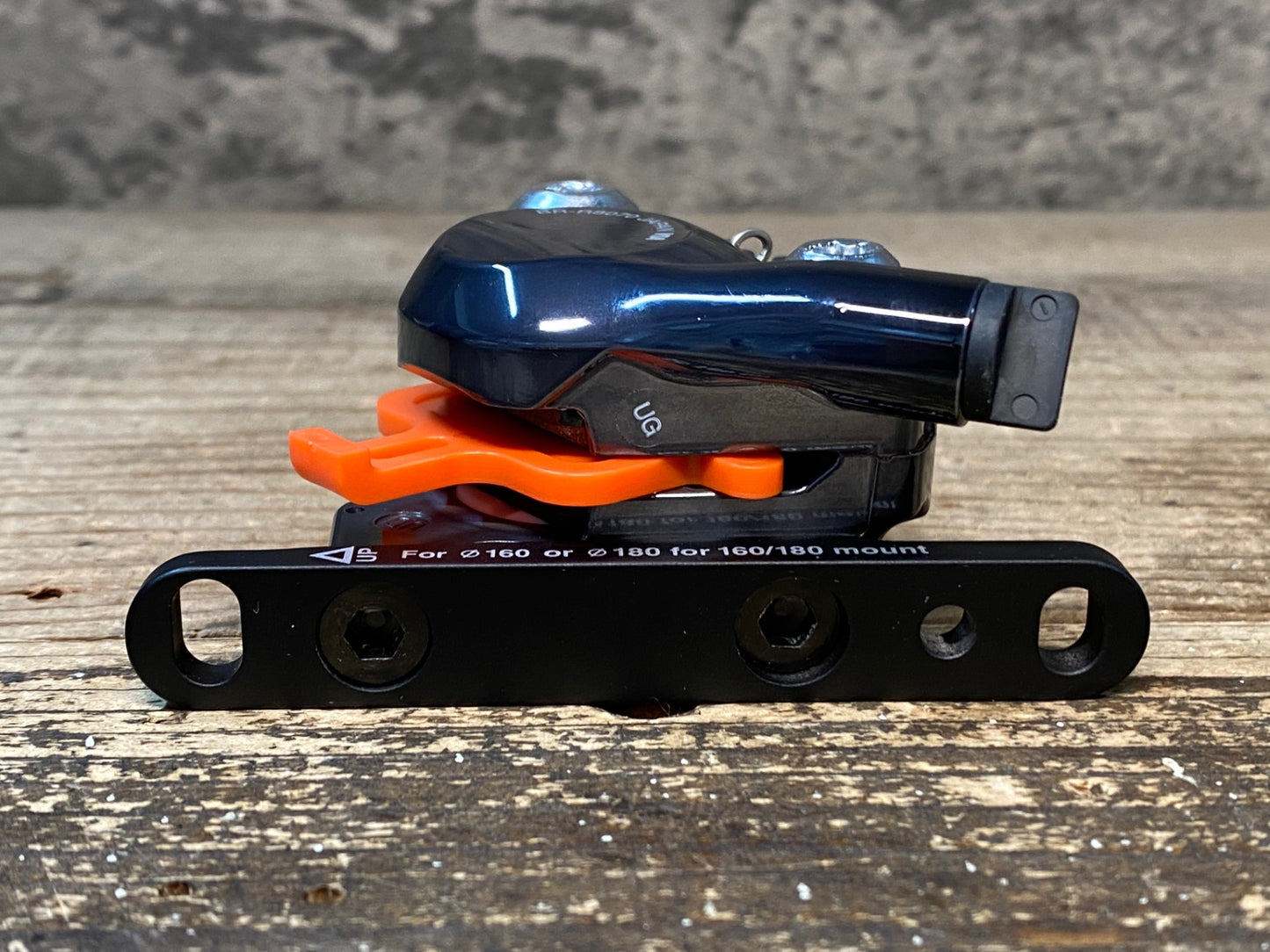 IV582 シマノ SHIMANO アルテグラ ULTEGRA BR-R8070 ディスクブレーキ キャリパー フロント