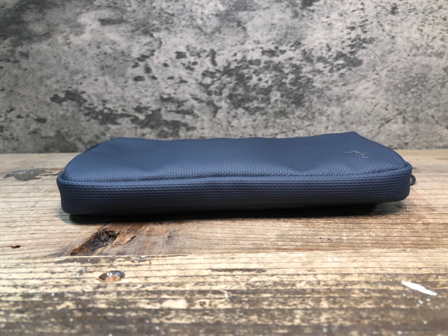 IY461 ラファ Rapha RAINPROOF ESSENTIALS CASE LARGE ポーチ
