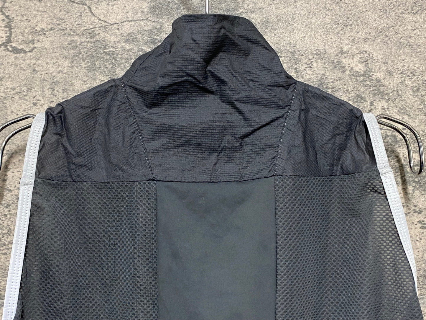 IW520 カステリ CASTELLI ジレ サイクルベスト グレー L