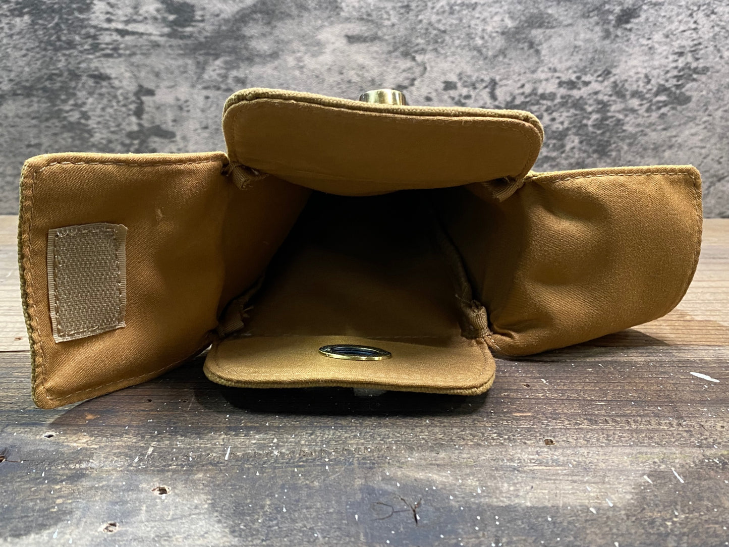 IJ912 TOURBON サドルバッグ 茶