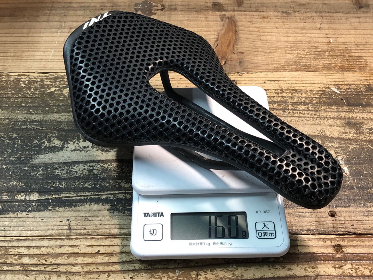 JC257 TNi 3D printing サドル 黒 カーボンレール