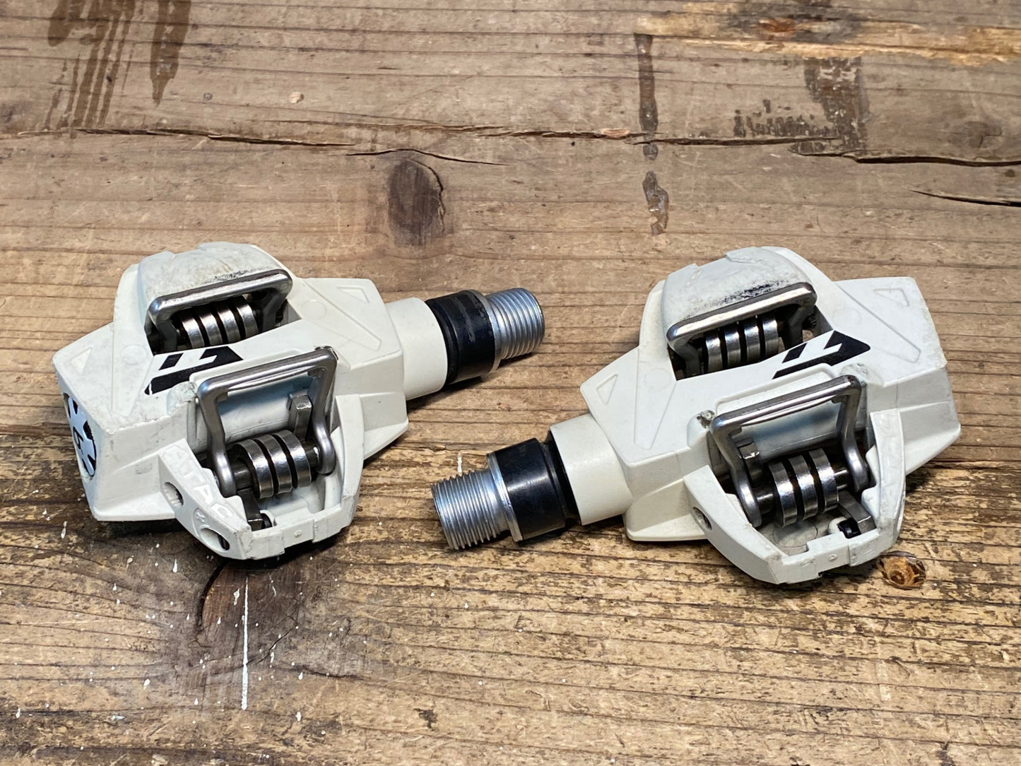 IU759 タイム Time アタック ATAC XC6 ビンディングペダル ホワイト