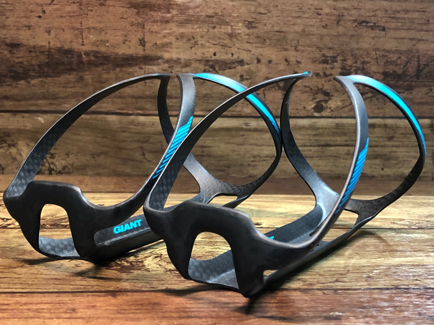 IM856 ジャイアントGIANT カーボンボトルケージ 2個セット