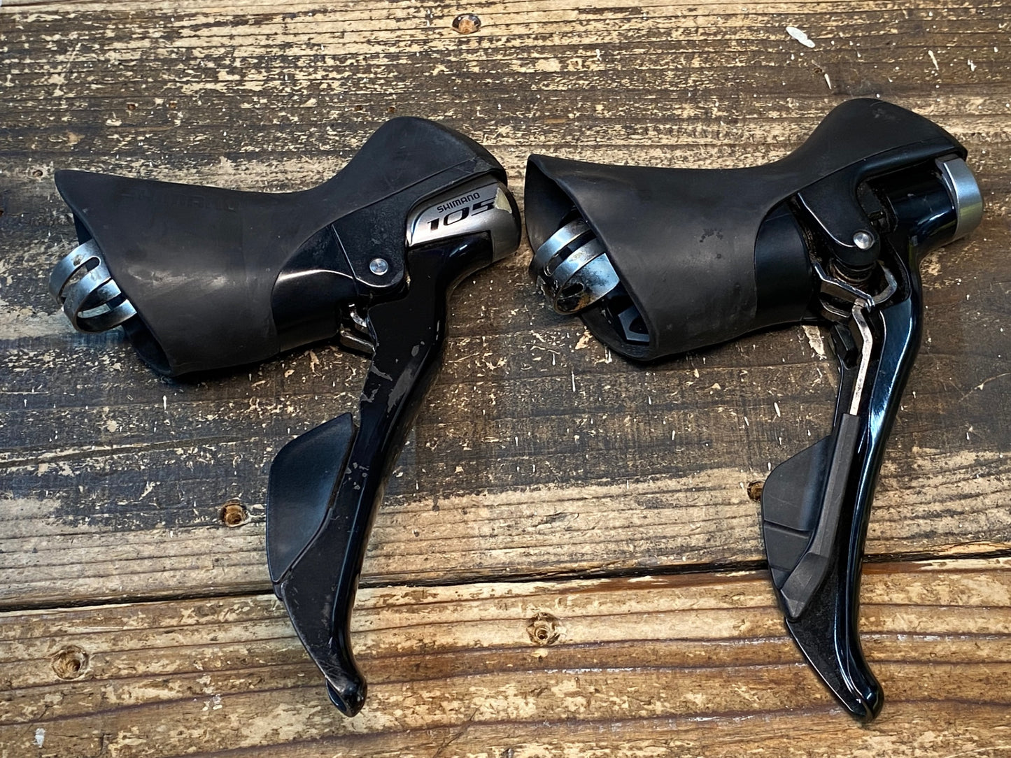 IY310 シマノ SHIMANO 105 ST-5800 STIレバー 2x11S