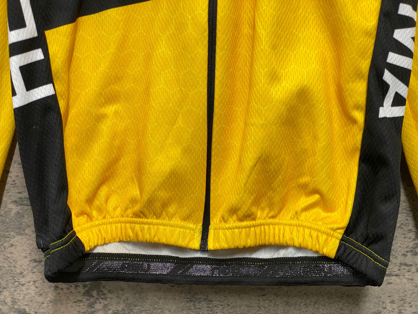 IZ658 アグ AGU 長袖 サイクルジャージ 黒 黃 M 裏起毛 JUMBO VISMA