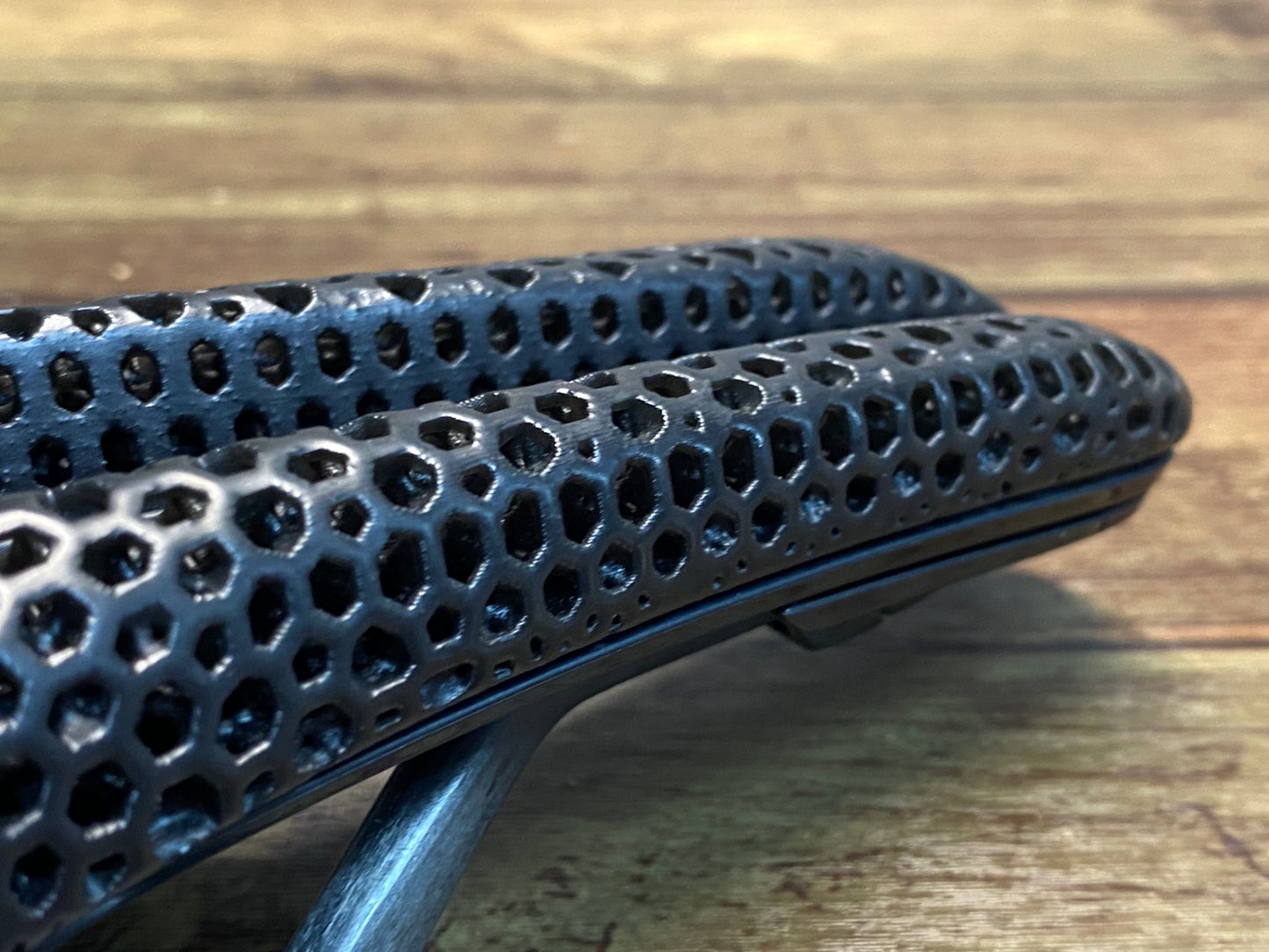 JA671 フィジーク fizikアンタレス ANTARES ADAPTIVE VERSUS EVO サドル カーボンレール 139mm