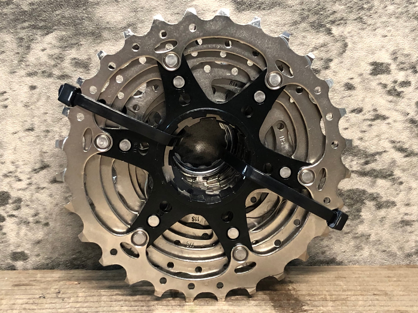 IO750 シマノ SHIMANO 105 CS-R7000 スプロケット 11-28T 11S