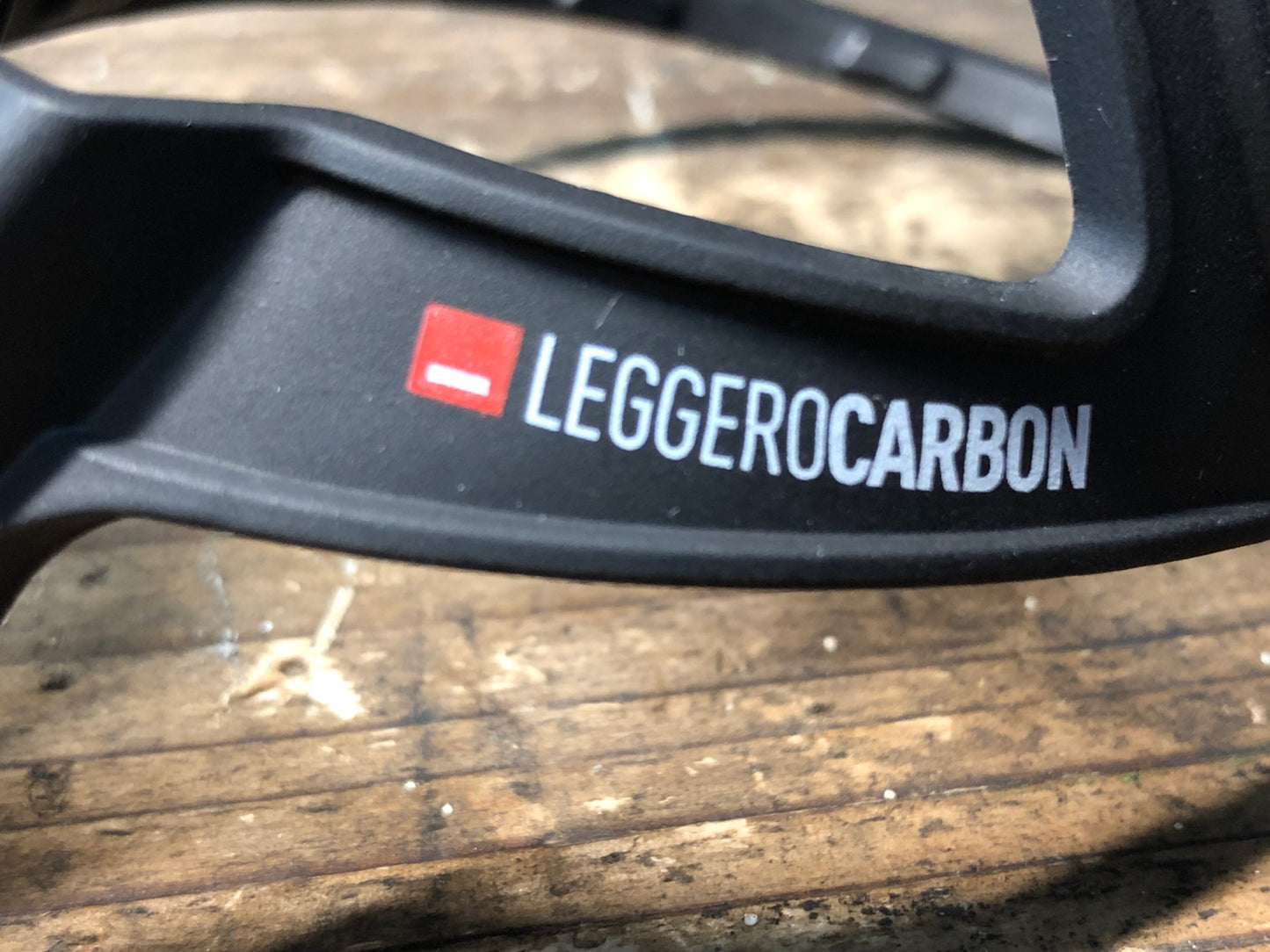 JA067 エリート ELITE LEGGERO CARBON ボトルケージ 2個セット