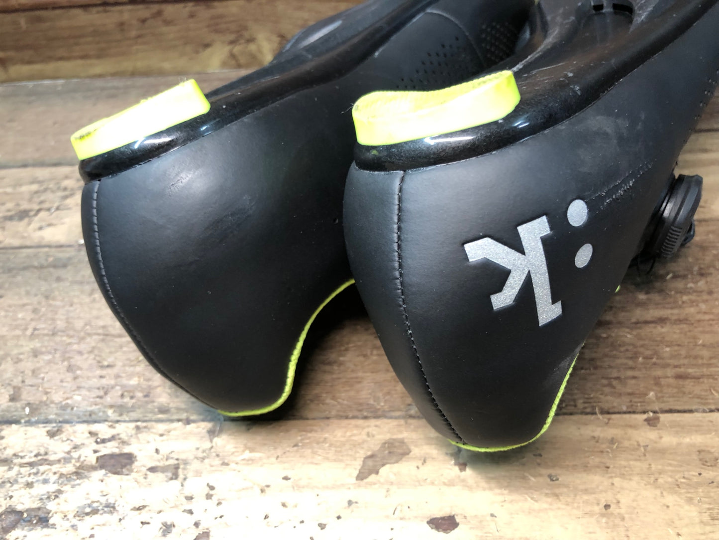 IM125 フィジーク FIZIK R4 ROAD SHOES 42.5サイズ ビンディングシューズ ※左足側面傷あり、クリート付き