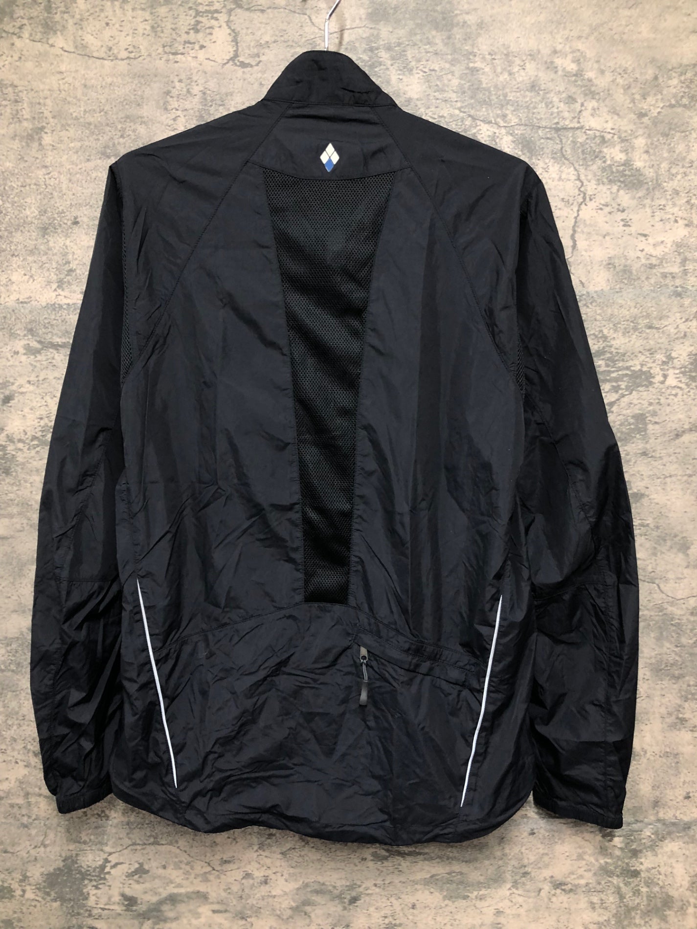 IZ923 モンベル mont-bell 長袖 ウィンドブレーカー 黒 L