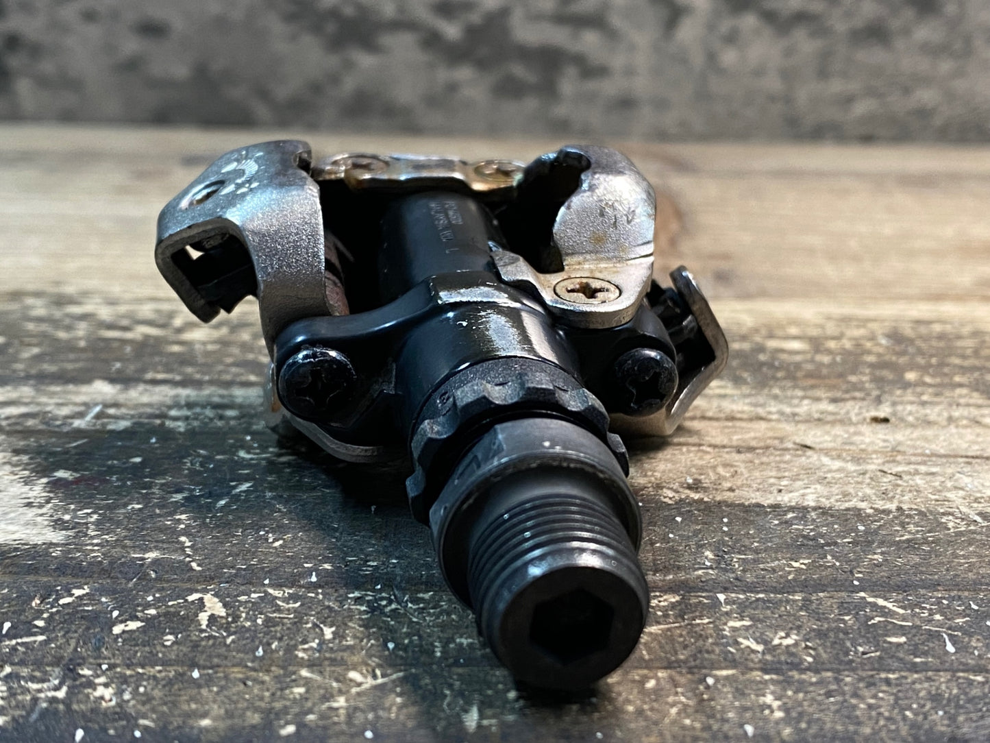 IU326 シマノ SHIMANO PD-M520 SPD ビンディングペダル SPD