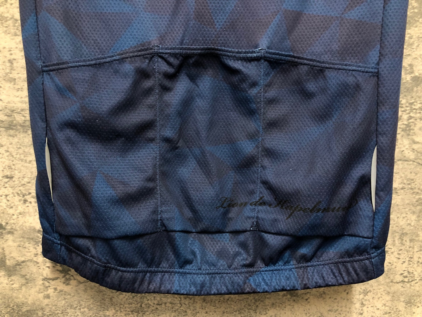 IZ773 リオンドカペルミュール Lion de KAPELMUUR 半袖 サイクルジャージ 黒 紺 M ※一部穴