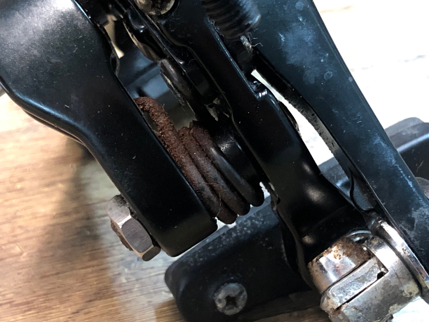 IN135 シマノ SHIMANO 105 BR-5800 キャリパーブレーキ フロント