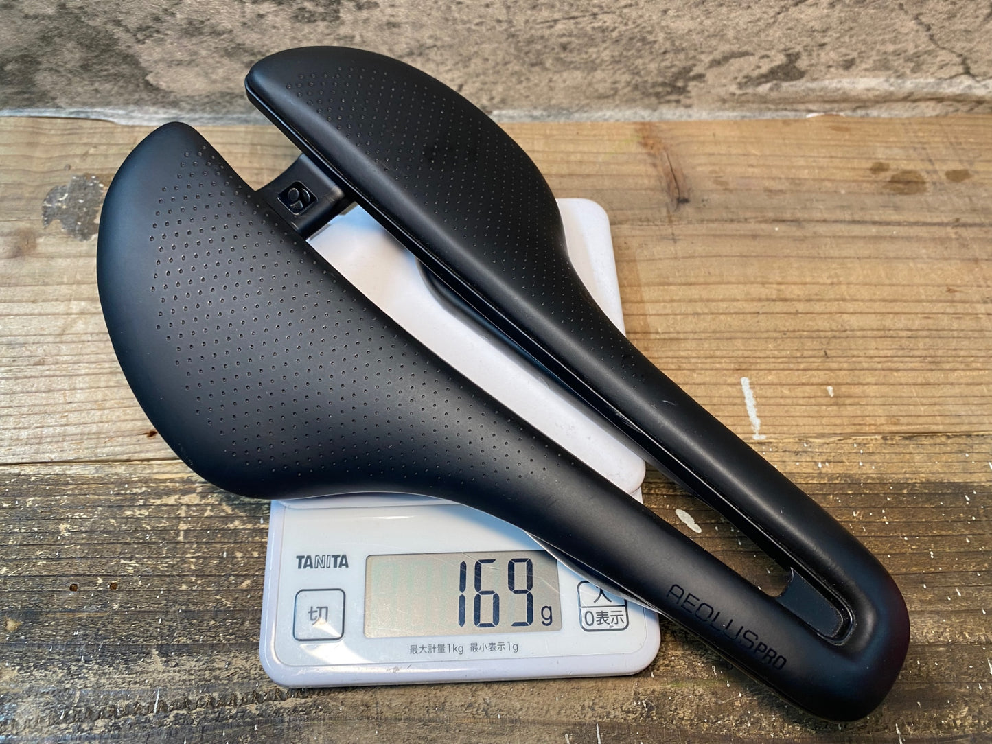 IT999 ボントレガー BONTRAGER アイオロス AEOLUS PRO サドル 黒 155mm カーボンレール レールクランプ痕あり