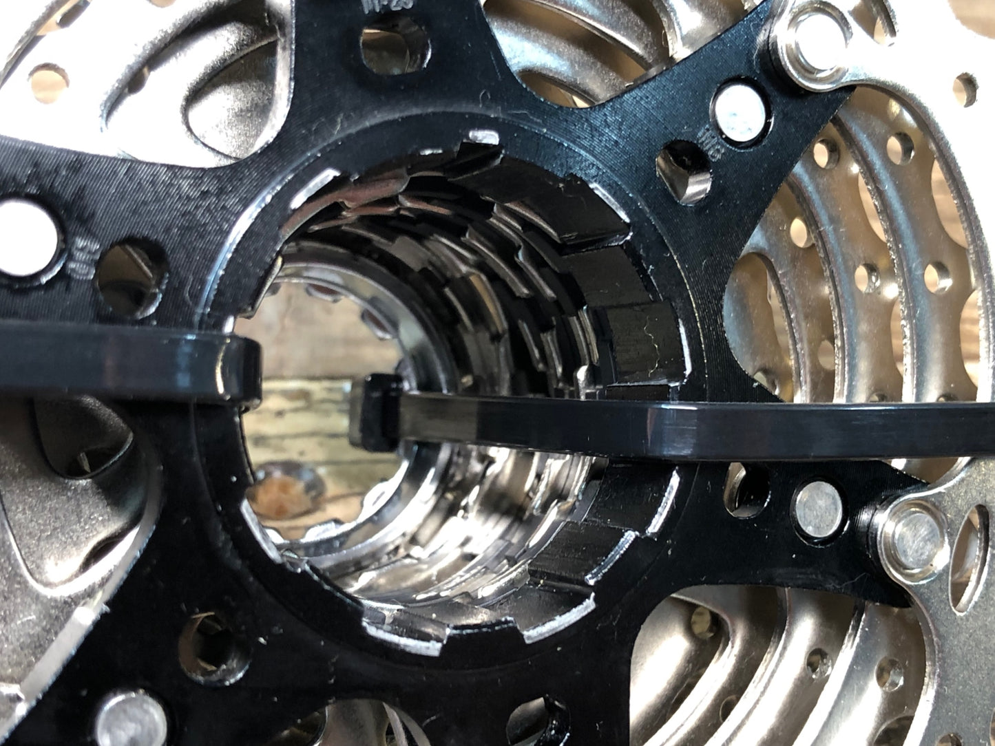 IZ949 シマノ SHIMANO 105 CS-5800 スプロケット 11-28T 11S