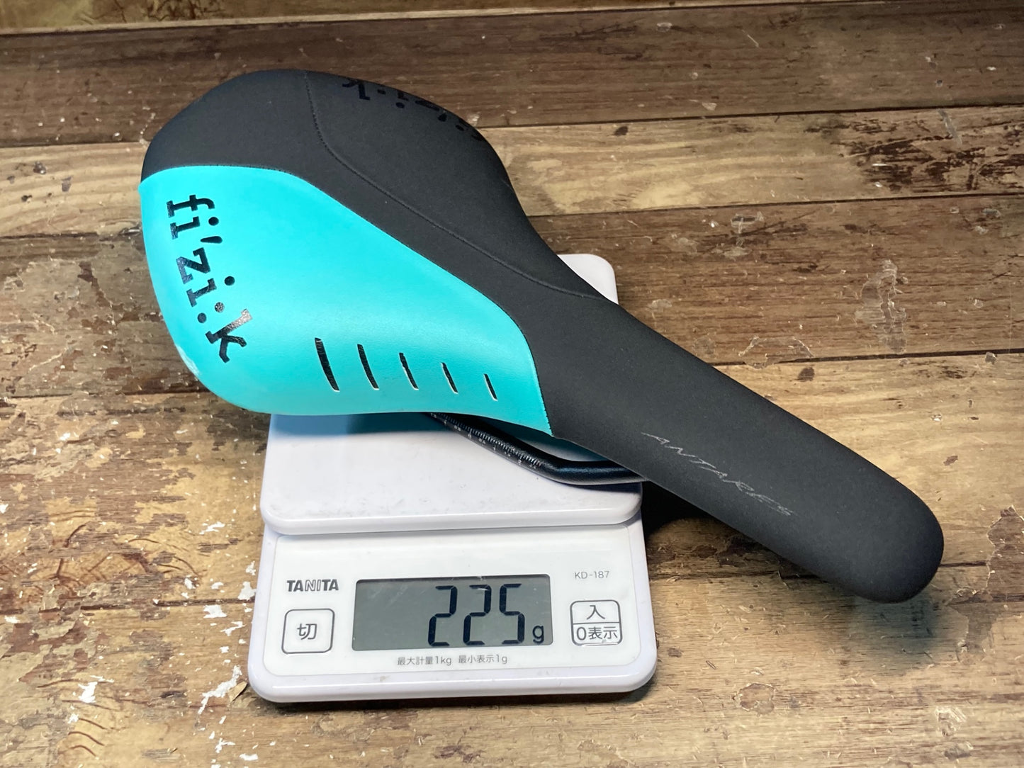 IK778 フィジーク FIZIK ANTARES R7 サドル チェレステ S_ALLOYレール 140mm