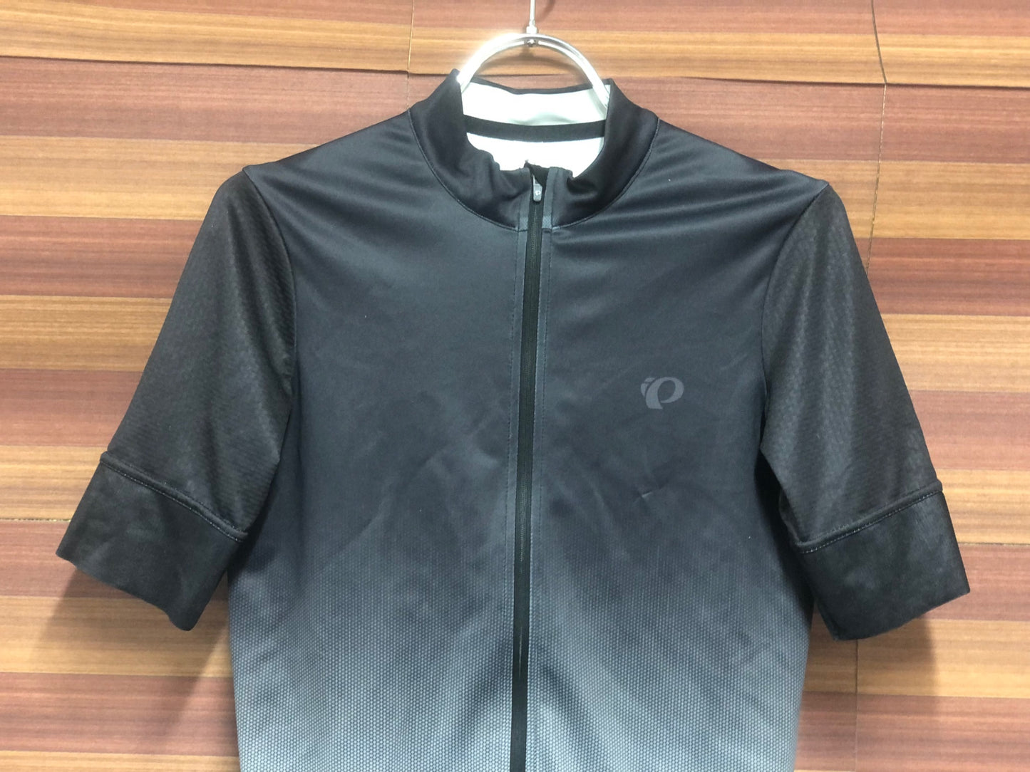 IP127 パールイズミ PEARL iZUMi 半袖 サイクルジャージ 黒 白 M