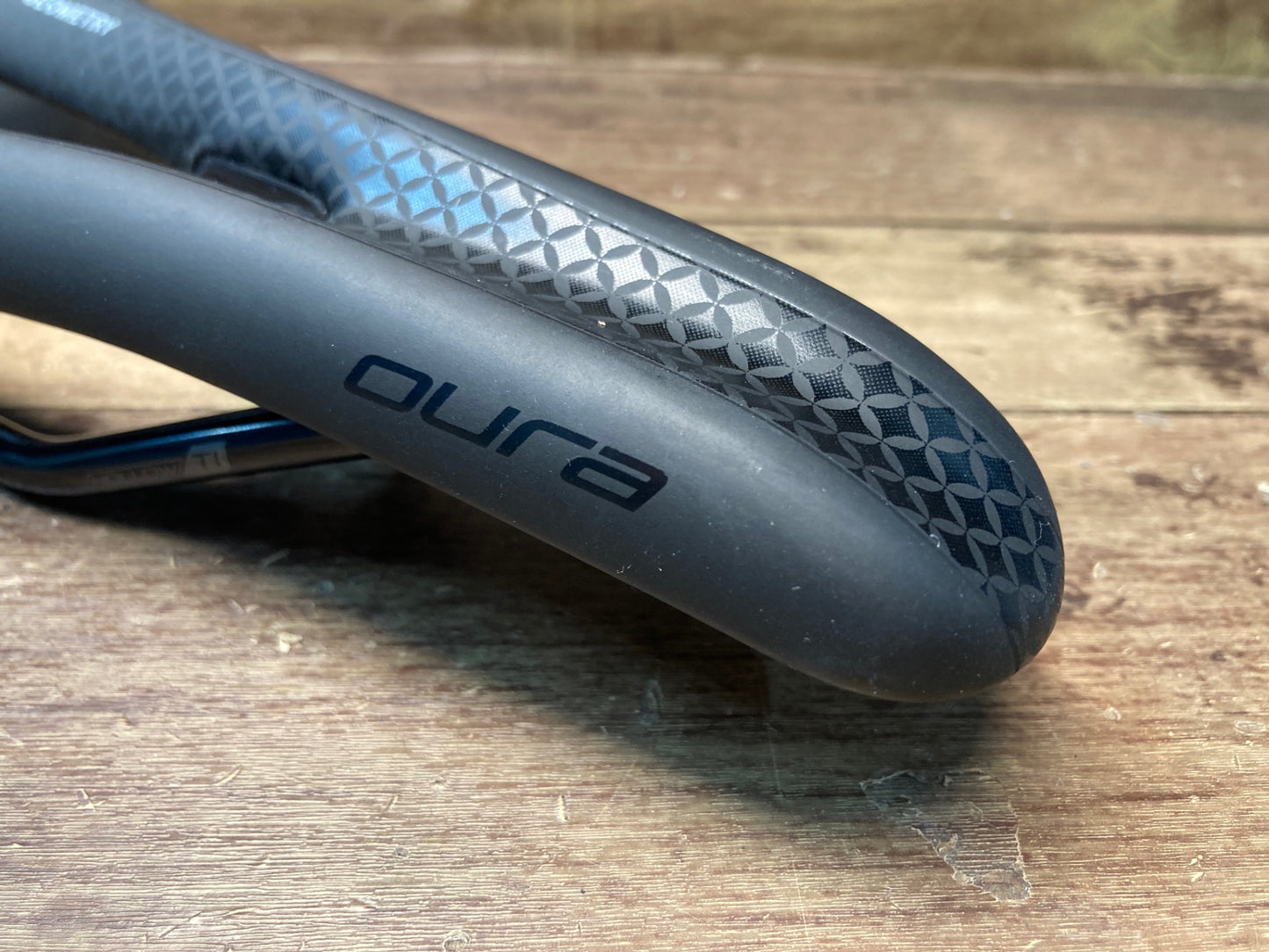 IN789 スペシャライズド SPECIALIZED OURA EXPERT GEL SADDLE WMN BLK サドル チタンレール 155mm