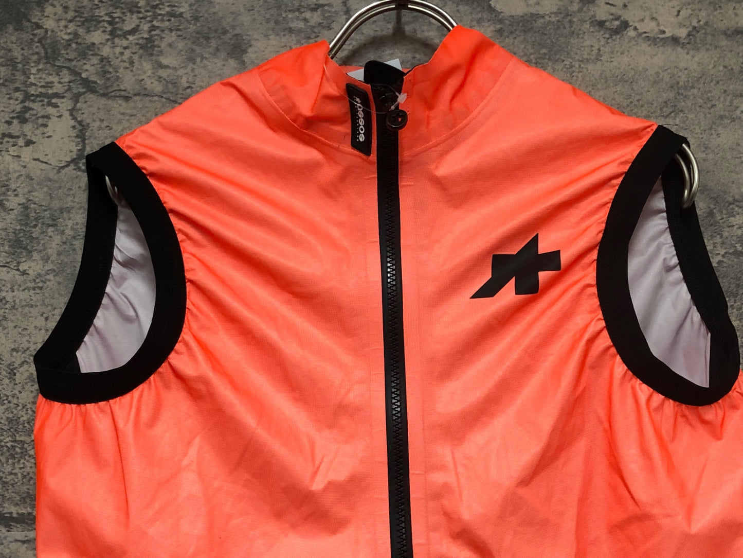 IY020 アソス Assos EQUIPE RS Schlosshund ジレ レインベスト ピンクオレンジ S