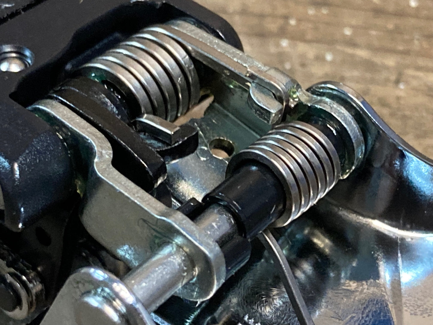 IQ128 シマノ SHIMANO 105 FD-R7150 直付 フロントディレイラー 2s Di2 電動